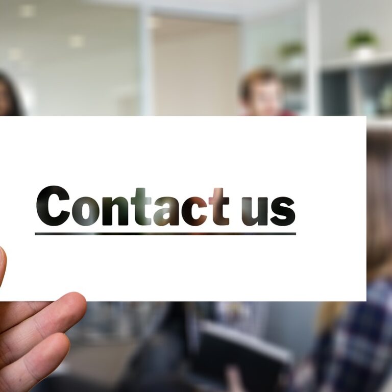 contact-2860030_1280